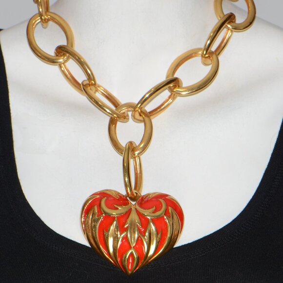 Oscar de la Renta Goldtone Hear Drop Necklace - Picture 2 of 7